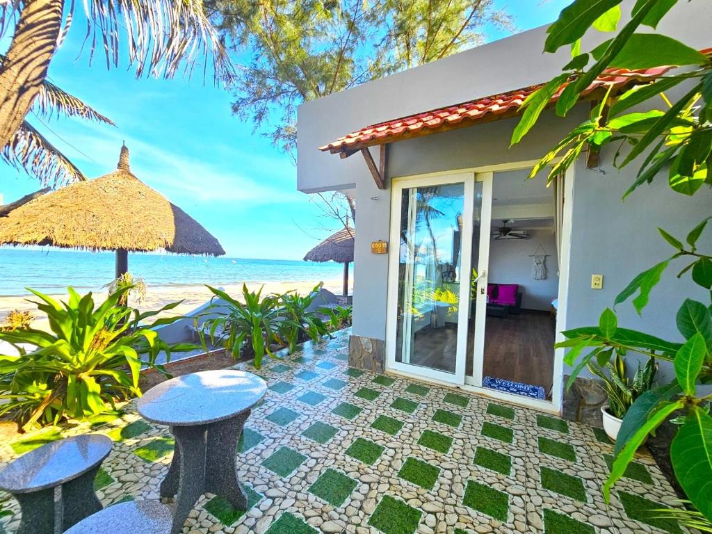 Gallery image of Casa Beach Resort in Phan Thiet