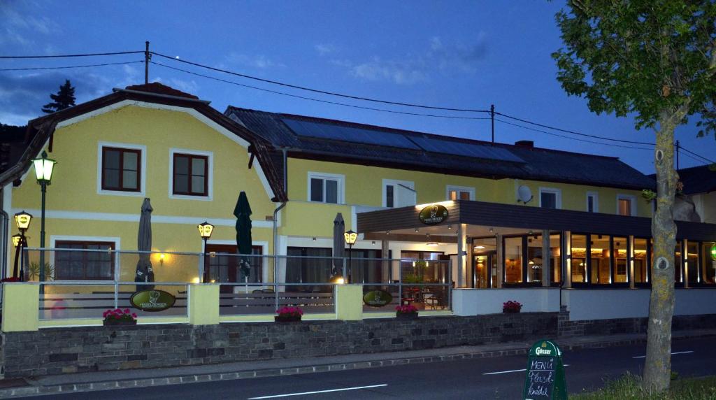 
a small town with a large building at Gasthof Haselberger in Marbach an der Donau
