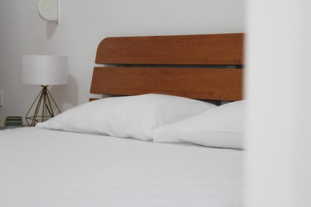 En eller flere senge i et værelse på deleted account