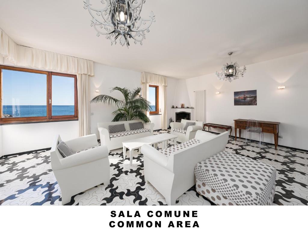 Posezení v ubytování Affittacamere Lo Scoglio (Guesthouse)