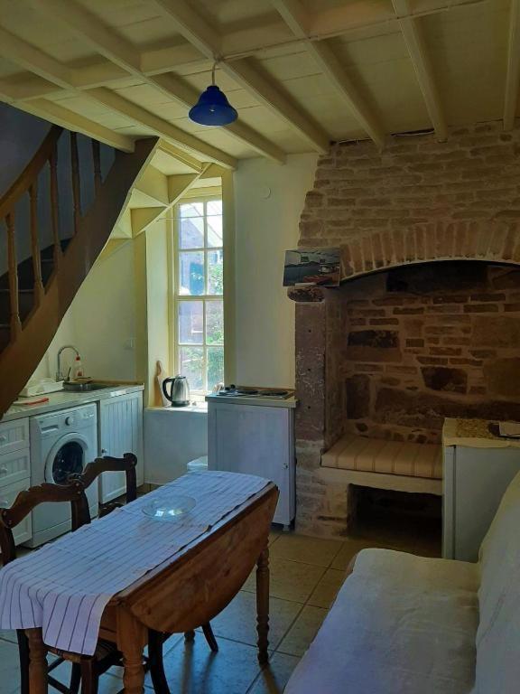 THE GARDEN OF CHIOS - 1