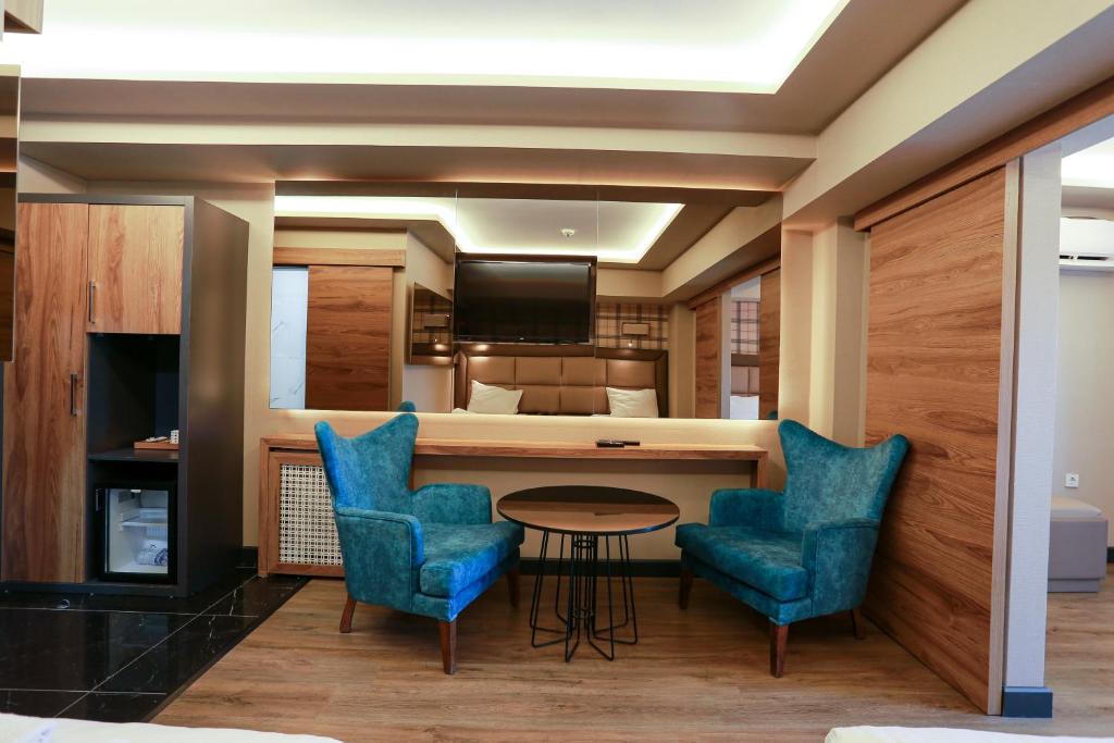 Turkuaz Hotel - Premium Quadruple Room