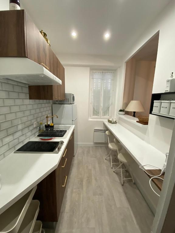 Proche du Stade Omnisports et à pied du Lac - Appartement D'une Chambre