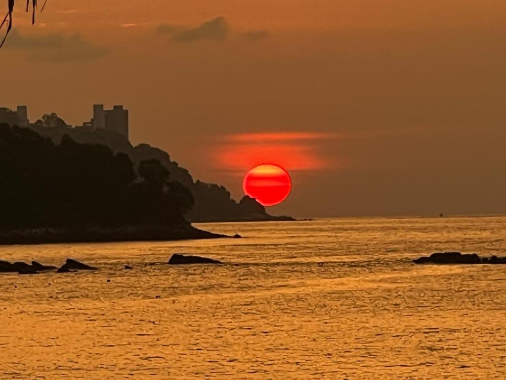 The Beach Inn, Tanjung Bungah (updated prices 2024)