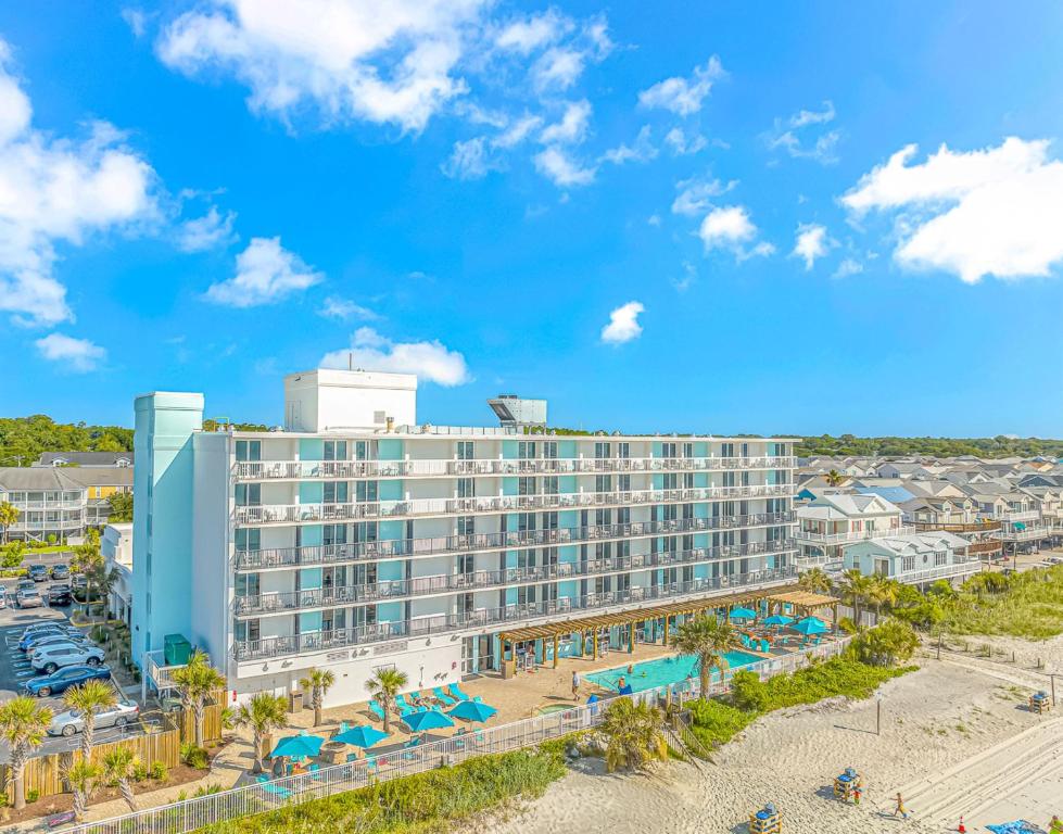 Holiday Inn Resort Oceanfront at Surfside Beach by IHG, Myrtle Beach