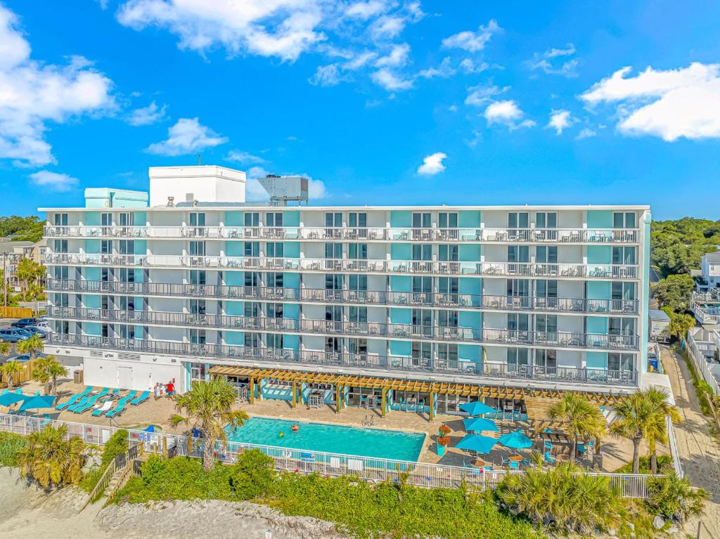 Holiday Inn Resort Oceanfront at Surfside Beach by IHG, Myrtle Beach