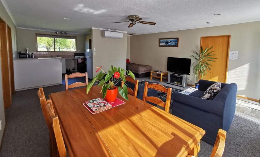 Kuchyň nebo kuchyňský kout v ubytování Broadview Motel