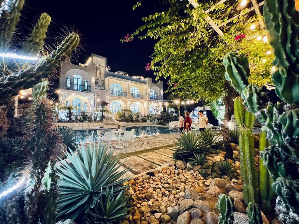 Zahrada ubytování Santorini Villa Cam Ranh