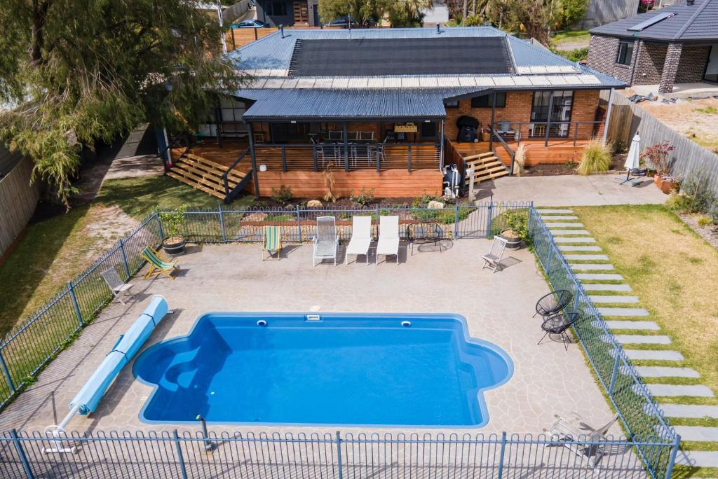 Two Bays Family Getaway Solar Pool, Rosebud Updated 2024 Prices