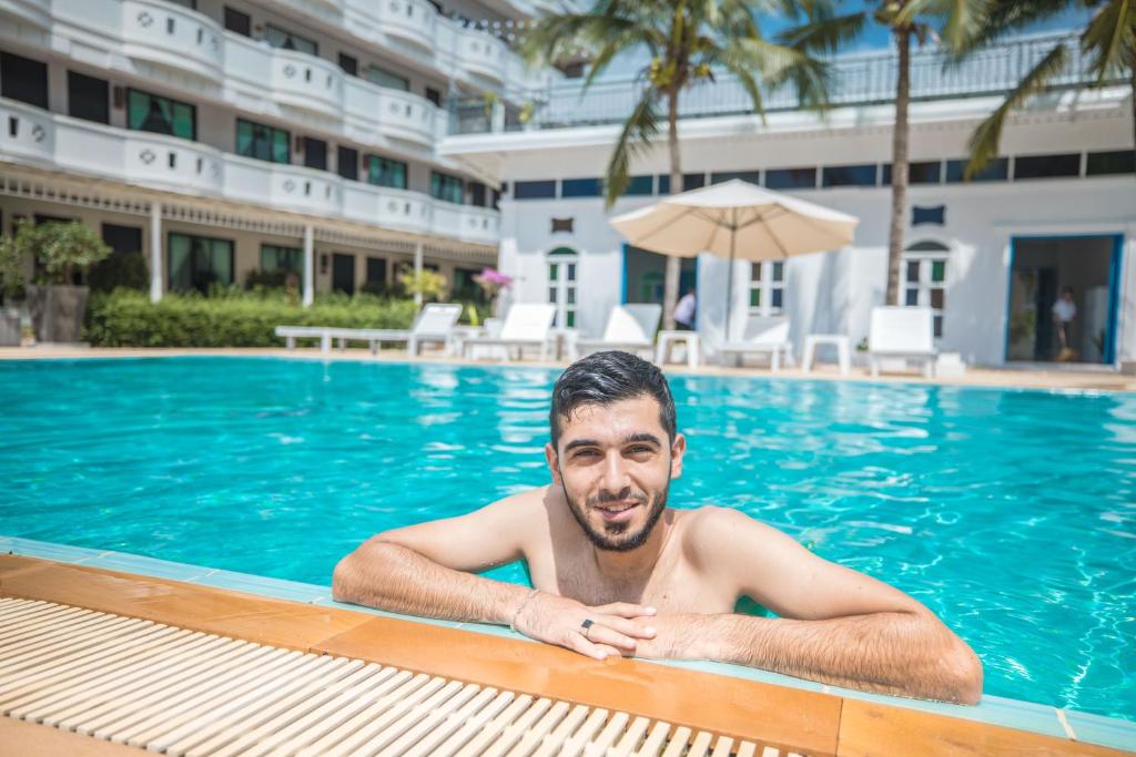 Blue Carina Hotel Phuket - Resim 12