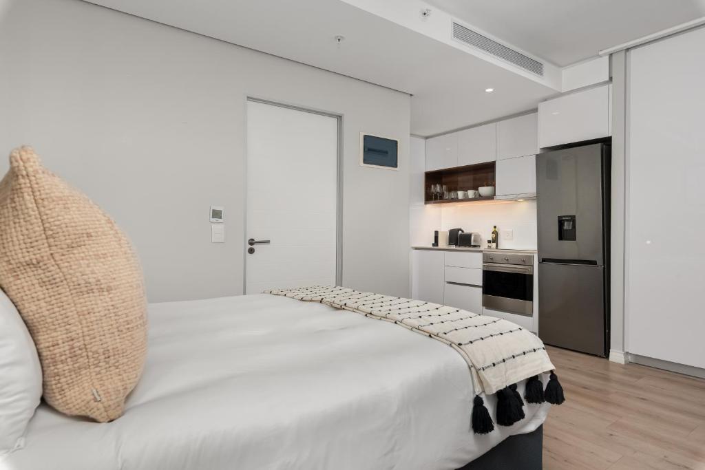 16 on Bree Luxury Apartments - Deluxe Queen Studio