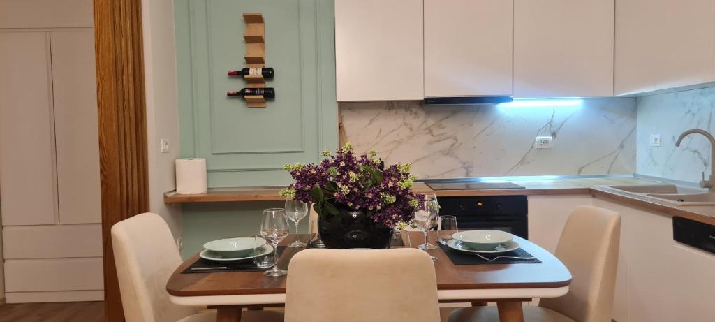 TAM Serviced Apartment Komuna e Parisit District - Imazhi 8