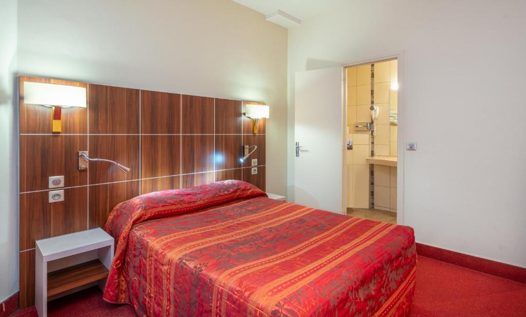 Hotel Terminus Montparnasse - Resim 29