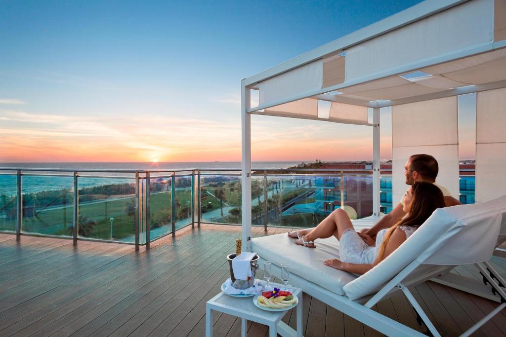 Un balcón o terraza de Hotel Best Costa Ballena