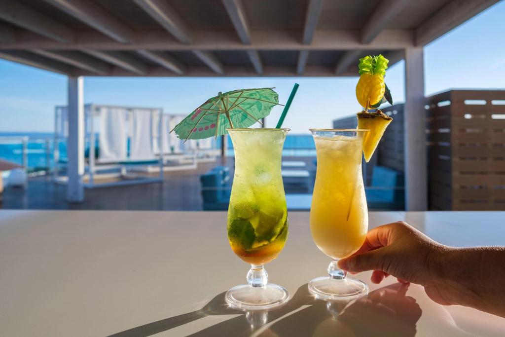 Bebidas en Hotel Best Costa Ballena