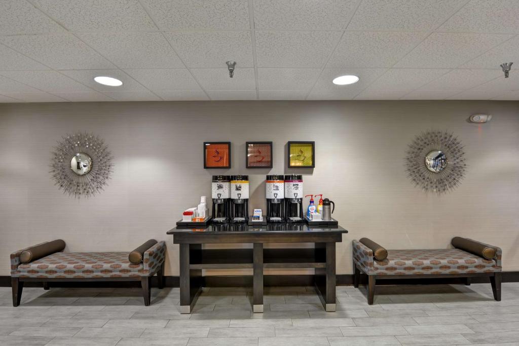 Hampton Inn State College photo