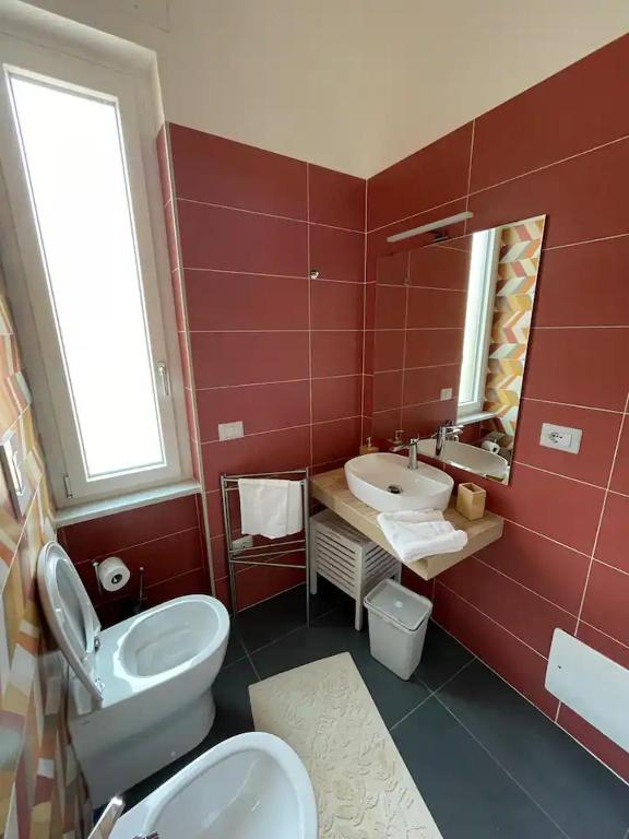 B&B Un Passo Dal Treno Piazza Vittorio Veneto 36-Salerno Station - 13