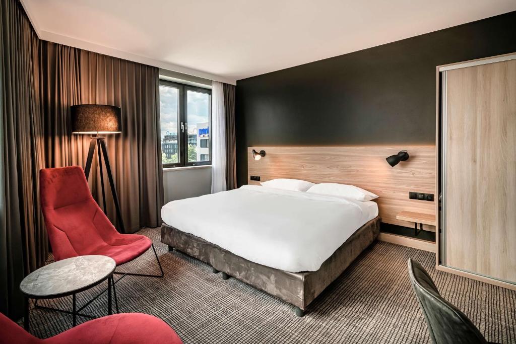 Posteľ alebo postele v izbe v ubytovaní Park Inn by Radisson Krakow