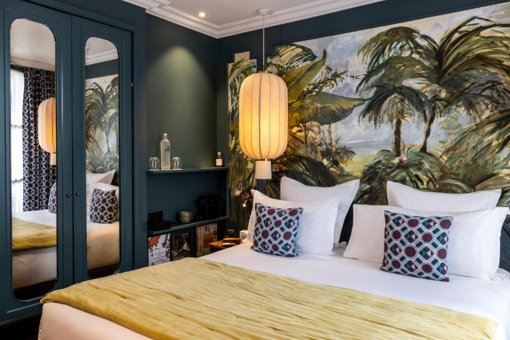 
Superior Double or Twin Room with pool access
