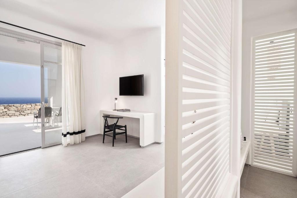 Radisson Blu Euphoria Resort, Mykonos - 7