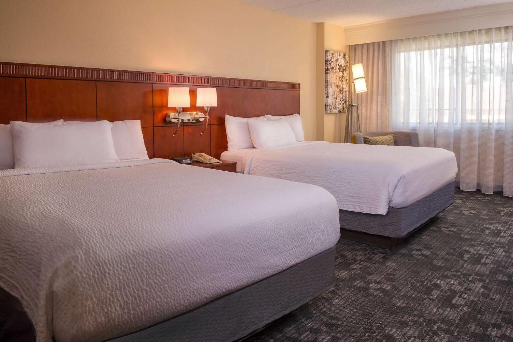 Sonesta Select Charlotte University Research Park photo