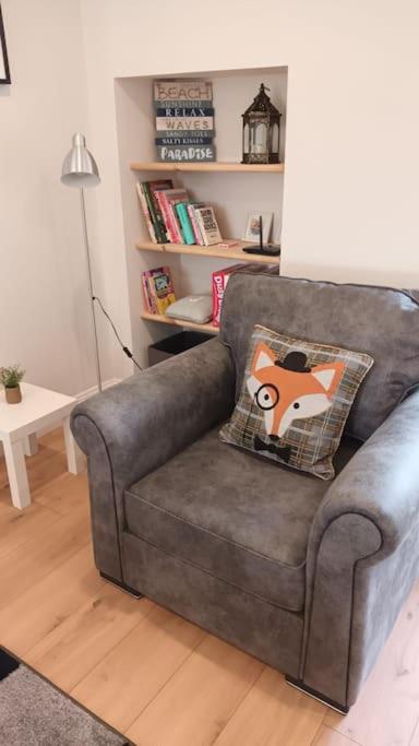 Posezení v ubytování Stunning New 3 Bed Townhouse