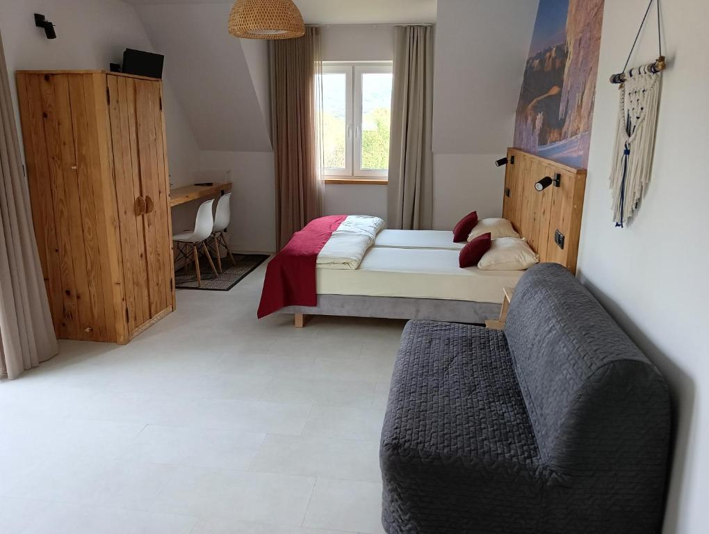 Pod Wielką Zalesioną Górą - 15