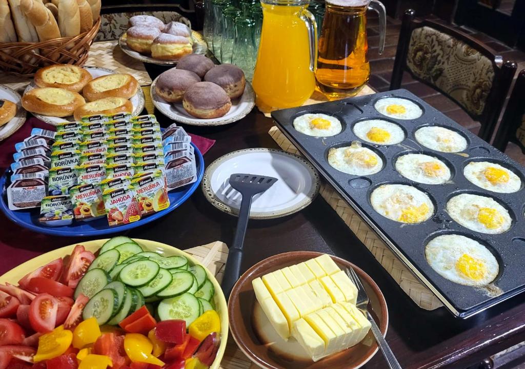 Jídlo v hotelu nebo okolí