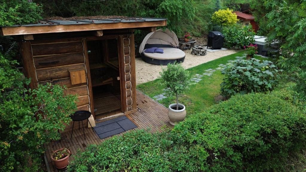 Zahrada ubytování Hilltop Hideout