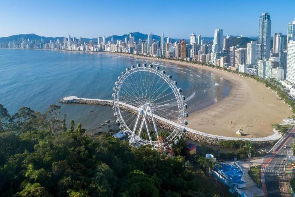 Naturlandskabet i nærheden af lejligheden