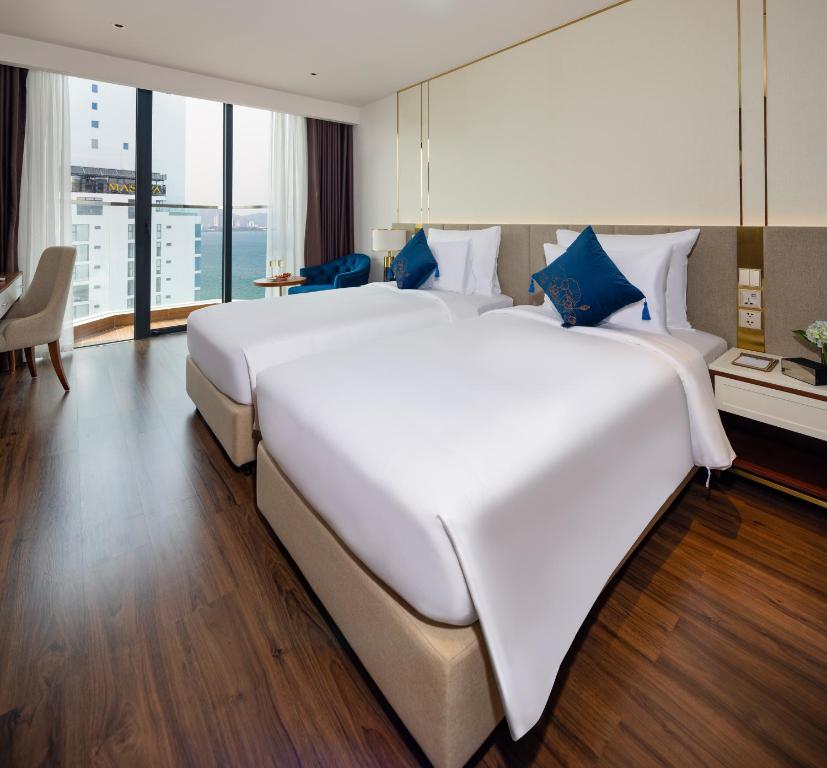 Superior Twin Connecting Room