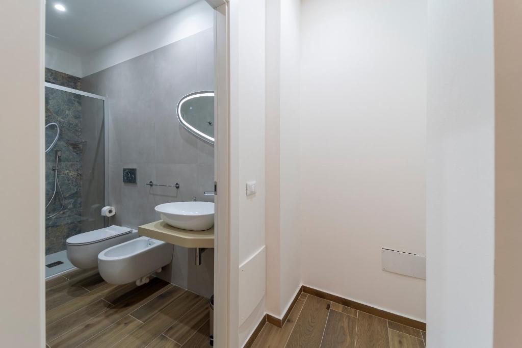 Koupelna v ubytování Mentana Rooms