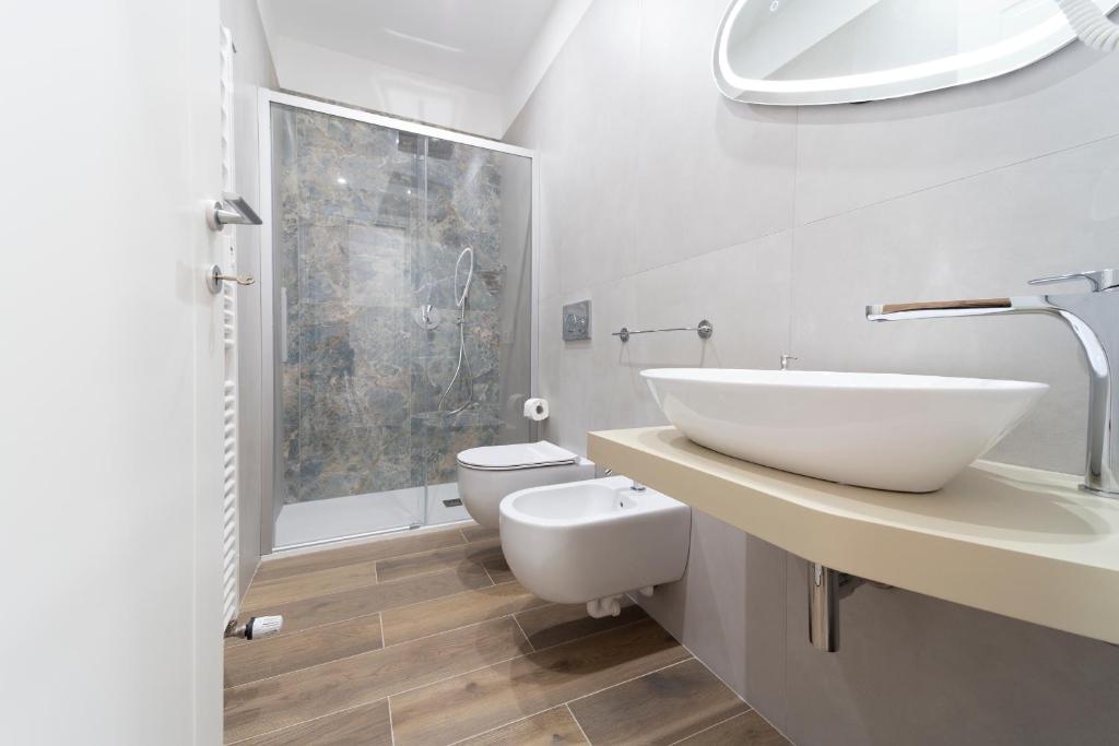 Koupelna v ubytování Mentana Rooms