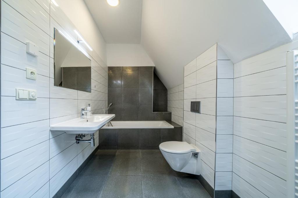 Koupelna v ubytování Hotel Mandát