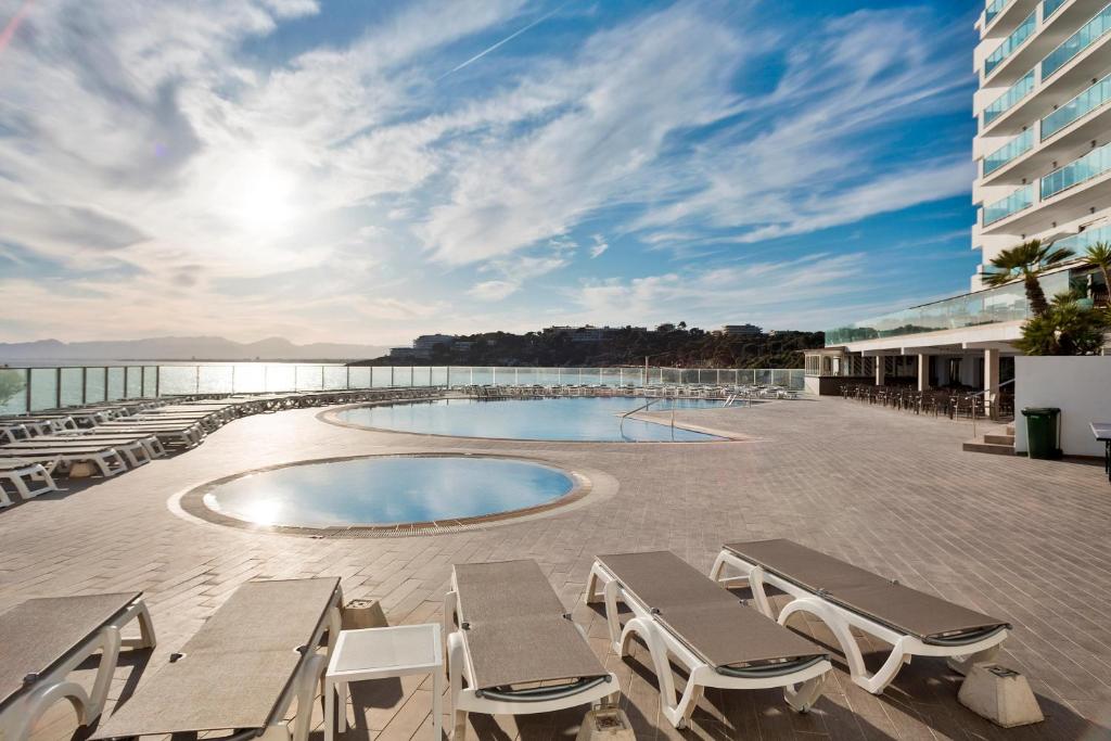 Bazén v ubytování Hotel Best Negresco nebo v jeho okolí