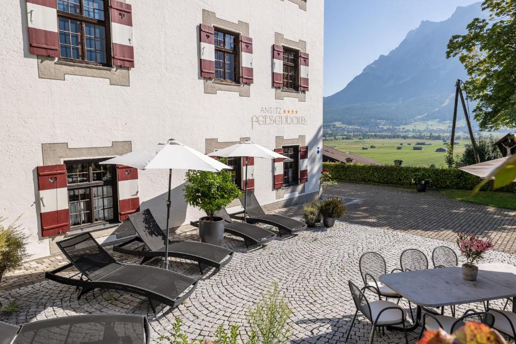 Nespecifikovaný výhled na hory nebo výhled na hory při pohledu z aparthotelu