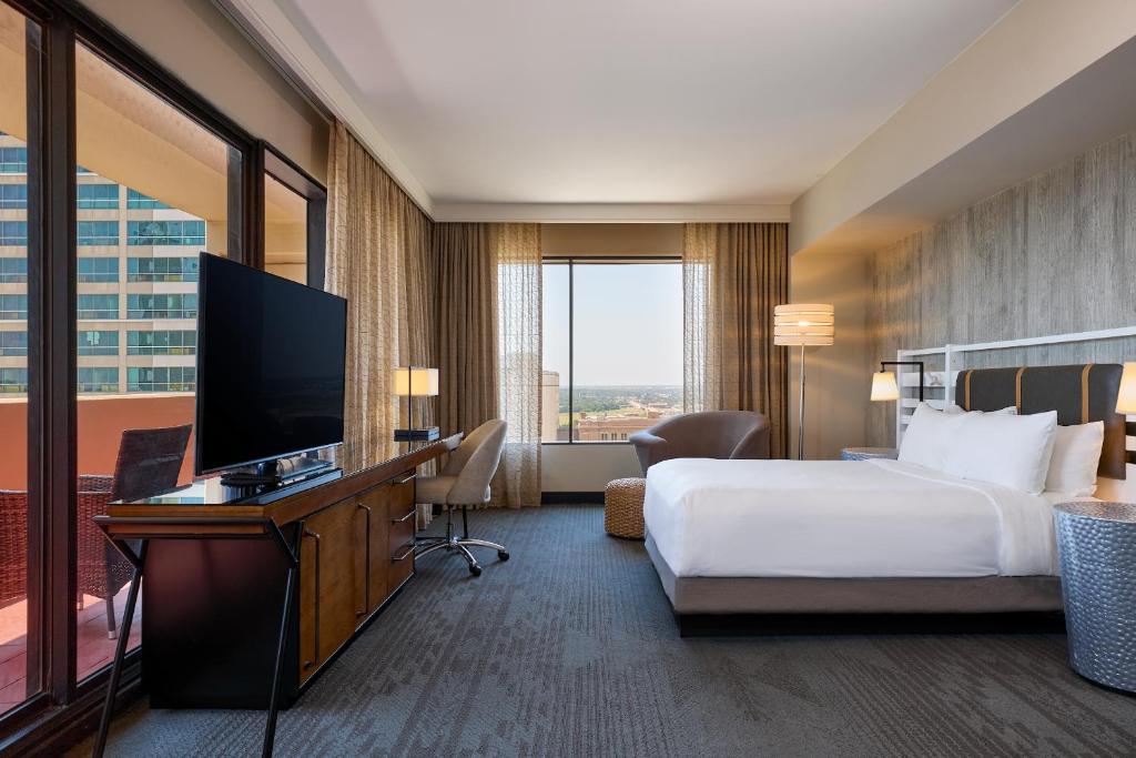 The Worthington Renaissance Fort Worth Hotel - 