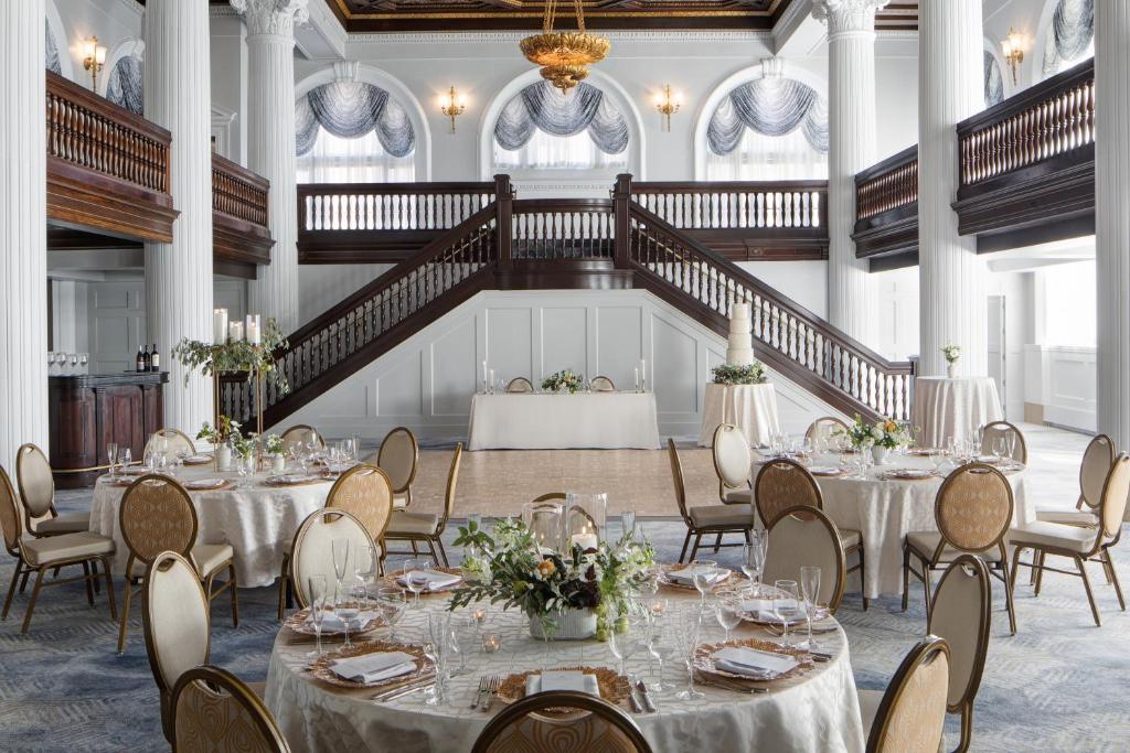Amway Grand Plaza Hotel, Curio Collection by Hilton photo