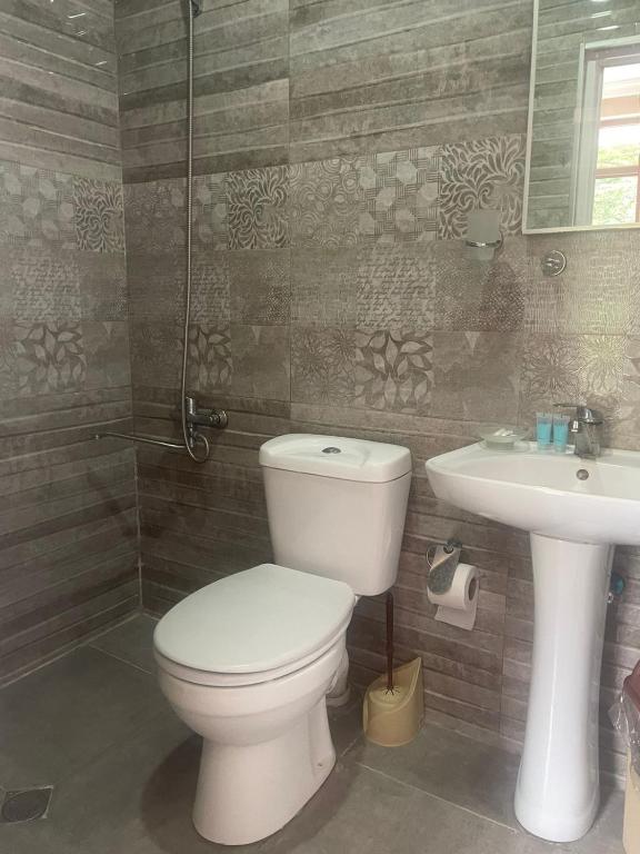 Fotografie z fotogalerie ubytování HOTEL GUGA v destinaci Kobuleti