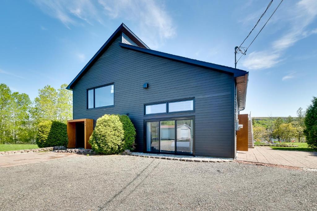 Le 374 au LAC à StMathieudeRioux, Saint Mathieu de Rioux Updated