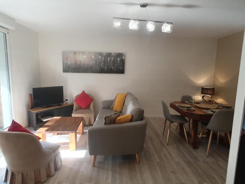 Le Léman Rose, Thonon-les-Bains (updated prices 2025)