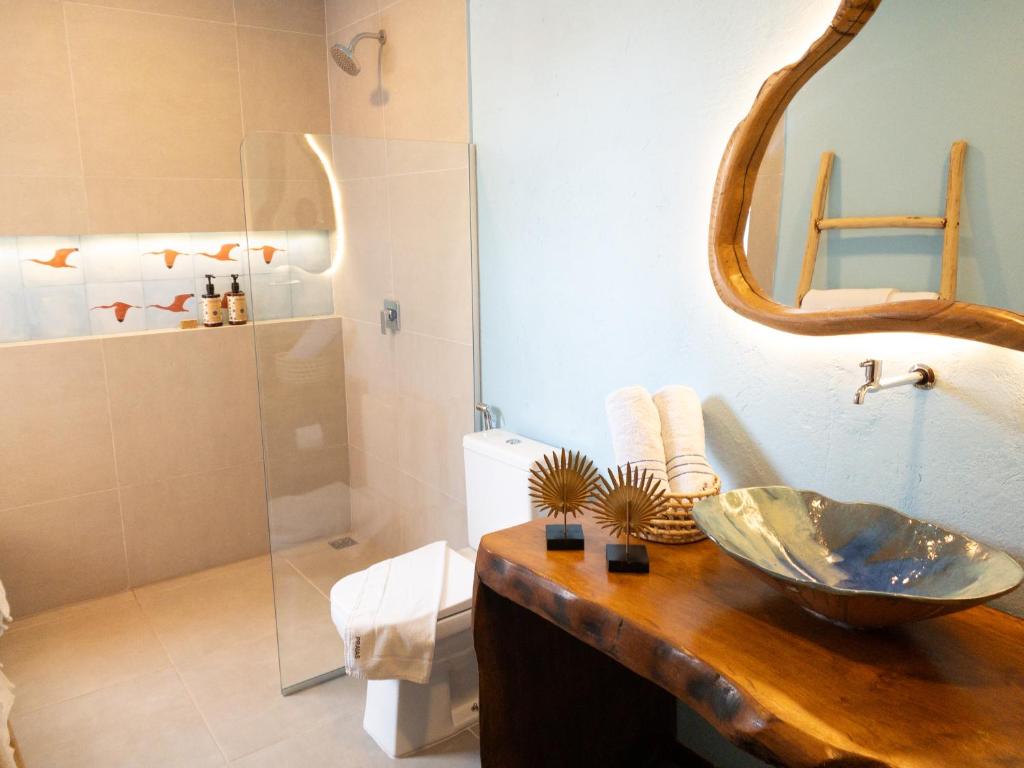 Ein Badezimmer in der Unterkunft Pousada Vila Parnaíba