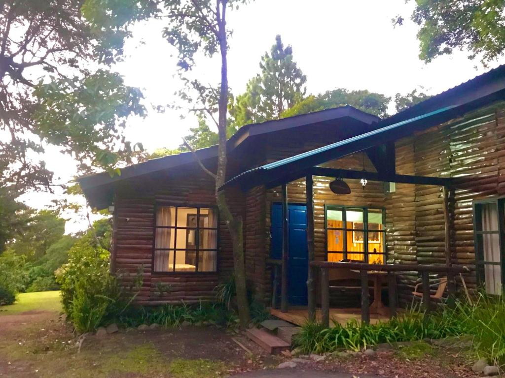 YerbaBuena Modern Stay in the Cloud Forest - Вилла с тремя спальнями