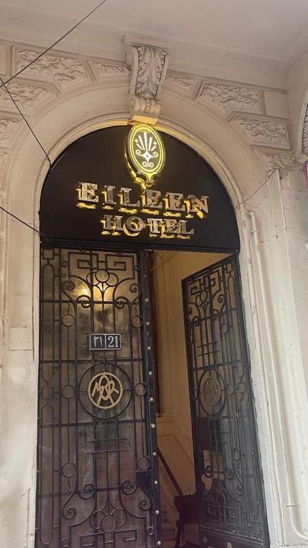 Certificat, premi, rètol o un altre document de Eileen Hotel Cairo