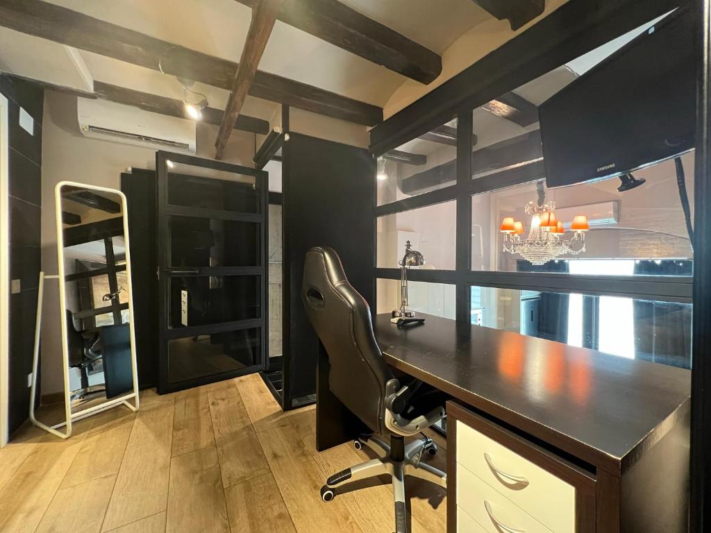 Workspace evidence from Stay Unique Apartments Est