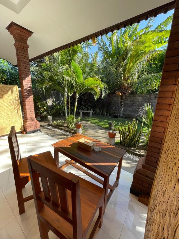 Zahrada ubytování Tebu menjangan homestay