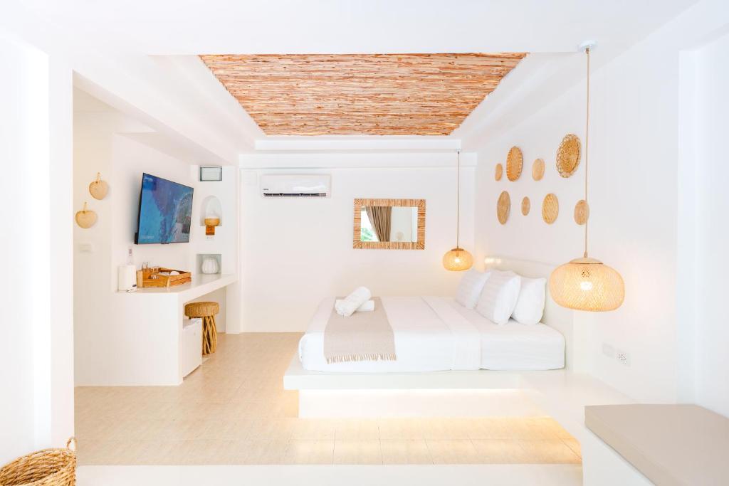 Elephant Beach Club & Resort Samui - 1