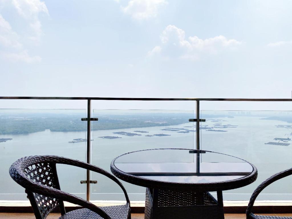 Scenic Country Garden Danga Bay by Lions Bay - Apartamento Con Vista Al Mar
