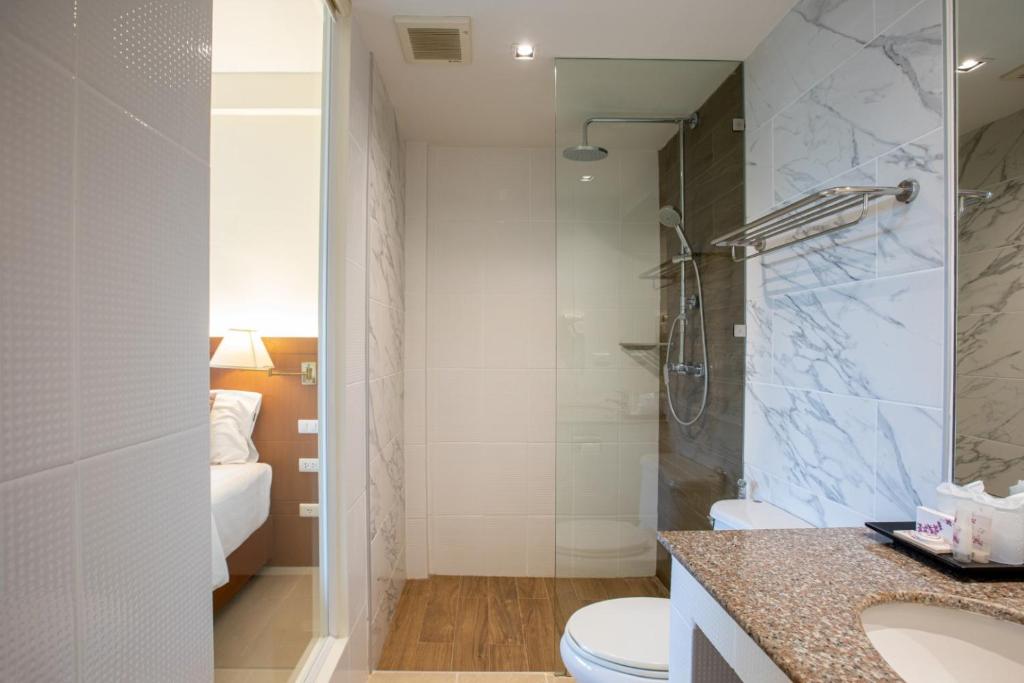 Orchid Garden Hotel Patong - Resim 41