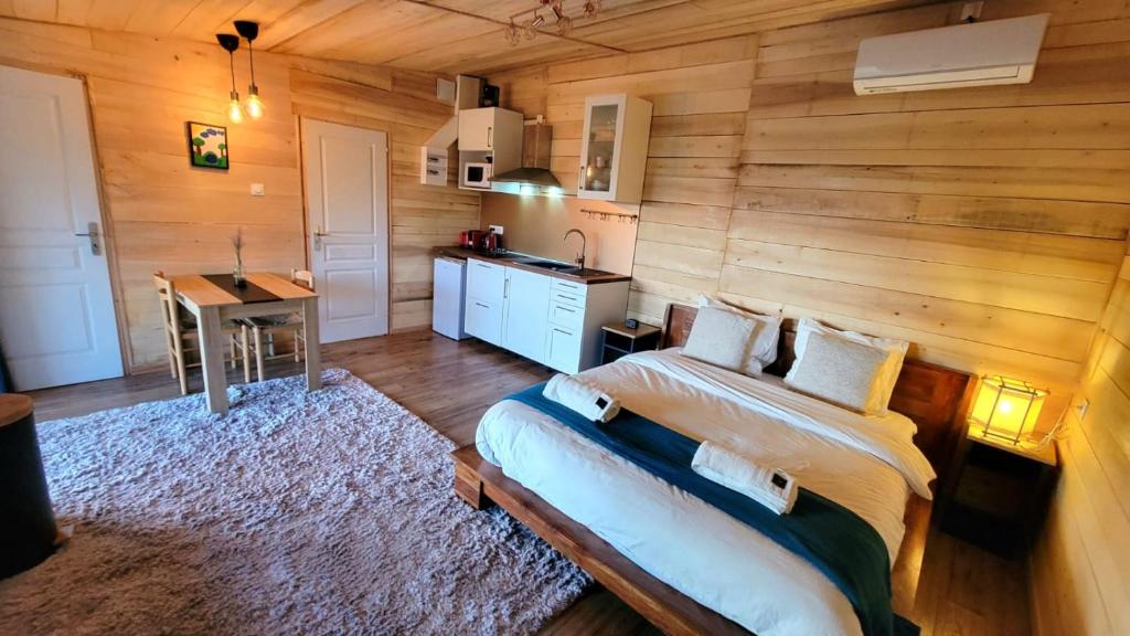 Fotografia z galérie ubytovania Chalet avec bain nordique v destinácii Durfort